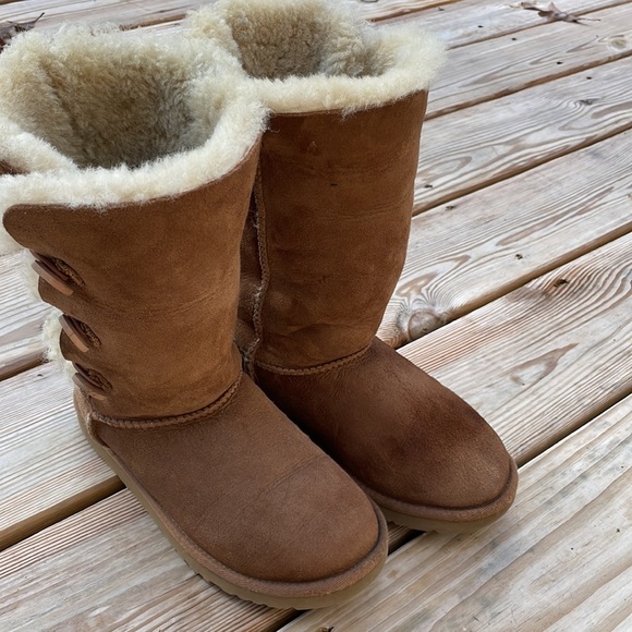 UGG Bailey Button Triplet II Boot Size 5 - Picture 3 of 11